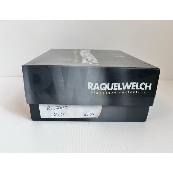 Raquel Welch Synthetic Short Layered Bright Coppery Brown W/ Dark Roots Wig EUC - Picture 5 of 10